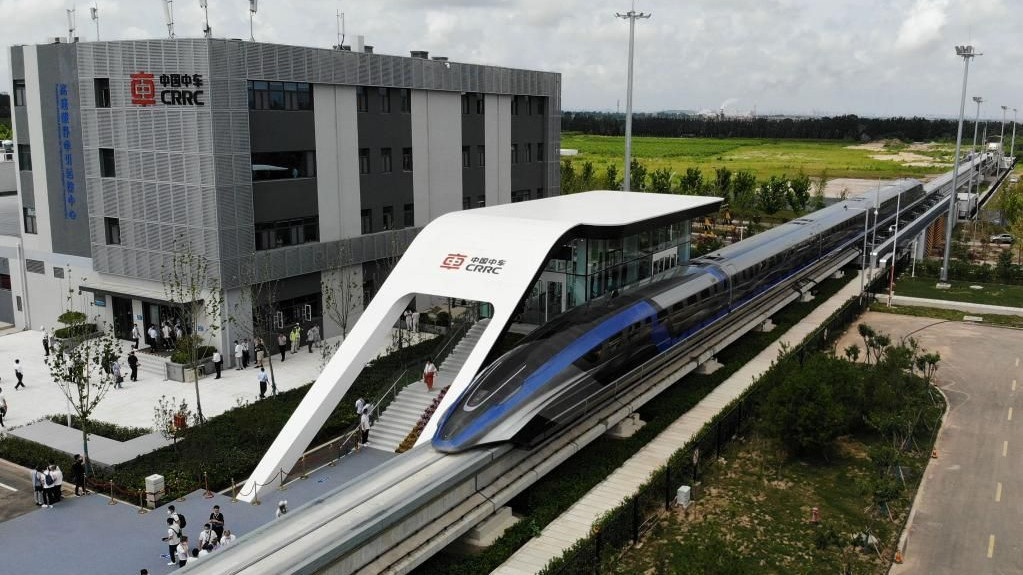 Китай построи най-бързия влак в света - ще се движи с 600 км/ч