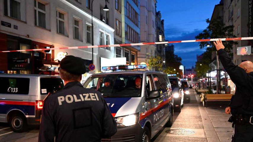 Терористична атака във Виена
