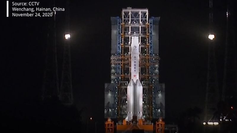 Китай изстреля към Луната първия си кораб, който ще се завърне на Земята