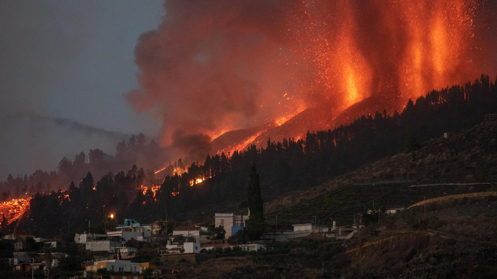 Кога ще спре да изригва вулканът в Ла Палма