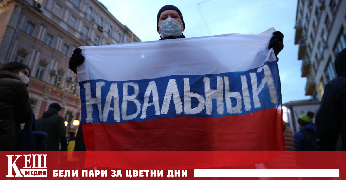 Между предупредените медии са телевизионният оператор Дождь който трябва да