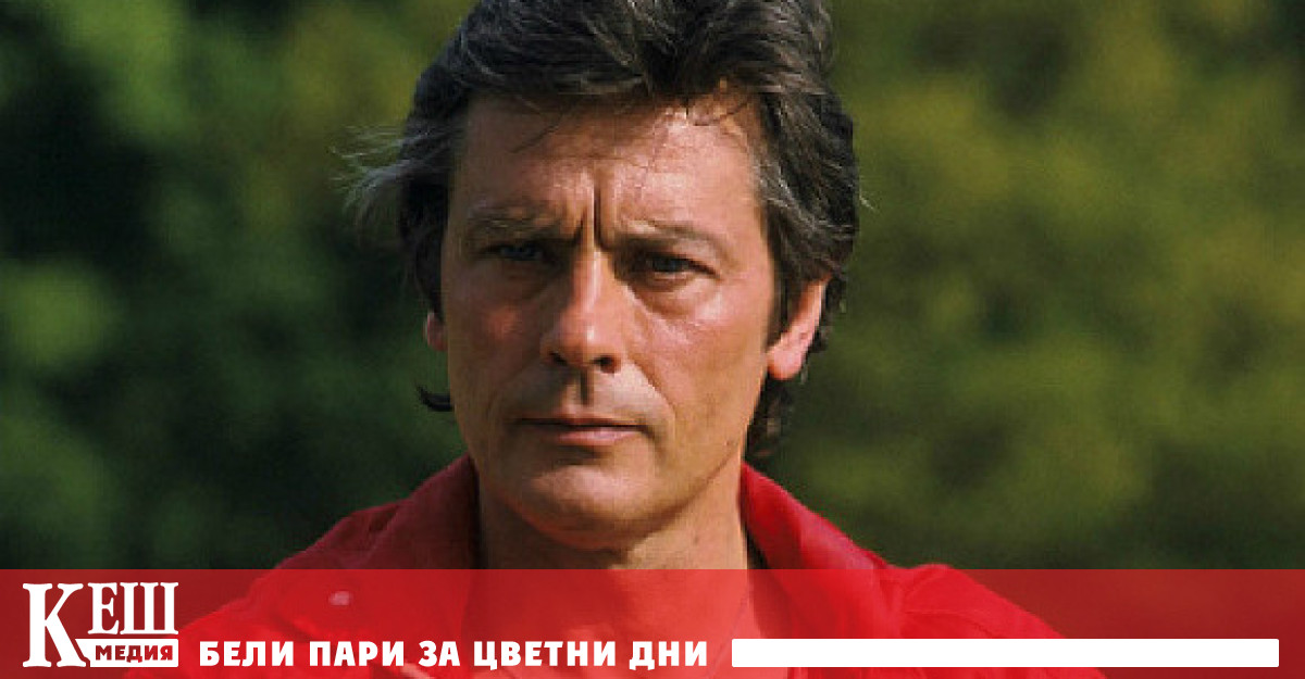 В автобиографията си Между куче и вълк издадена на 10