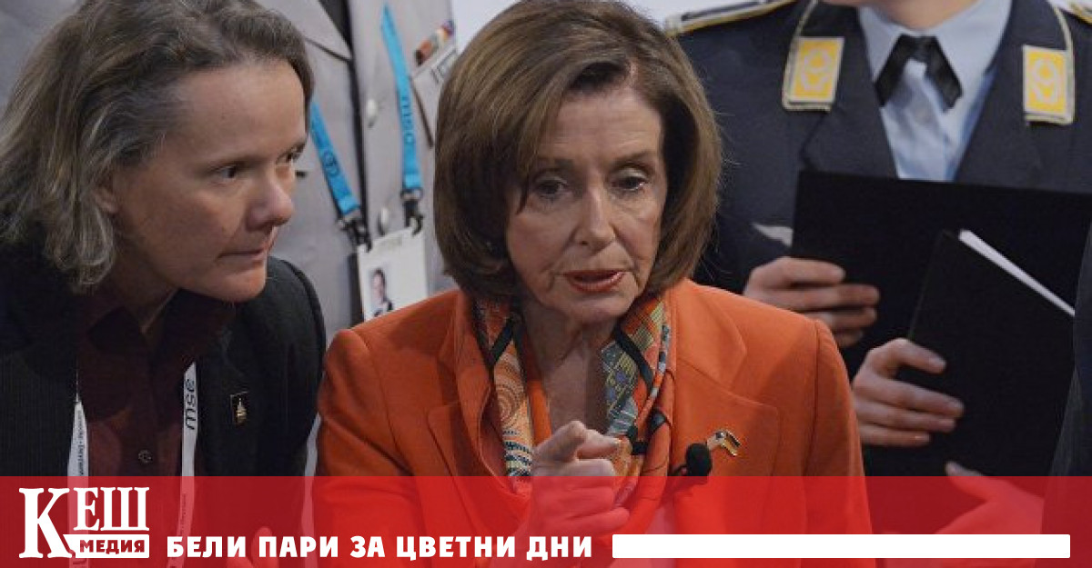 Самолетът на американското правителство на борда на на който се