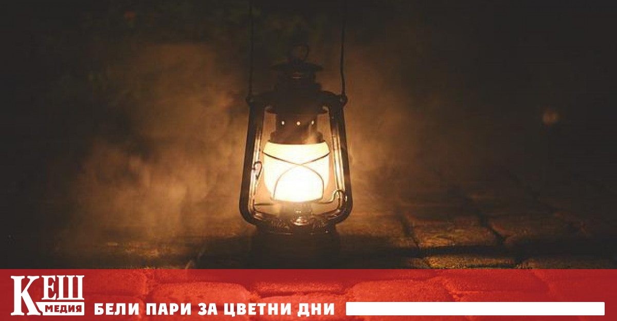 Първи в края на юли в тъмнина потънаха шест забележителности