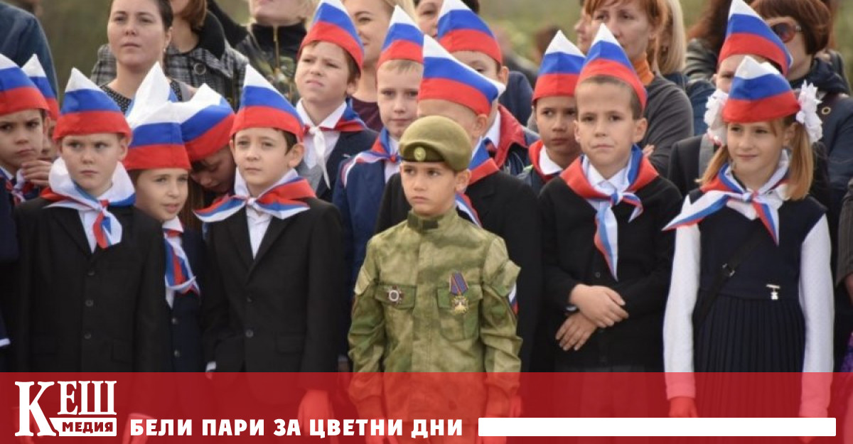 Същевременно десетки хиляди руснаци напускат Русия като само изселилите се