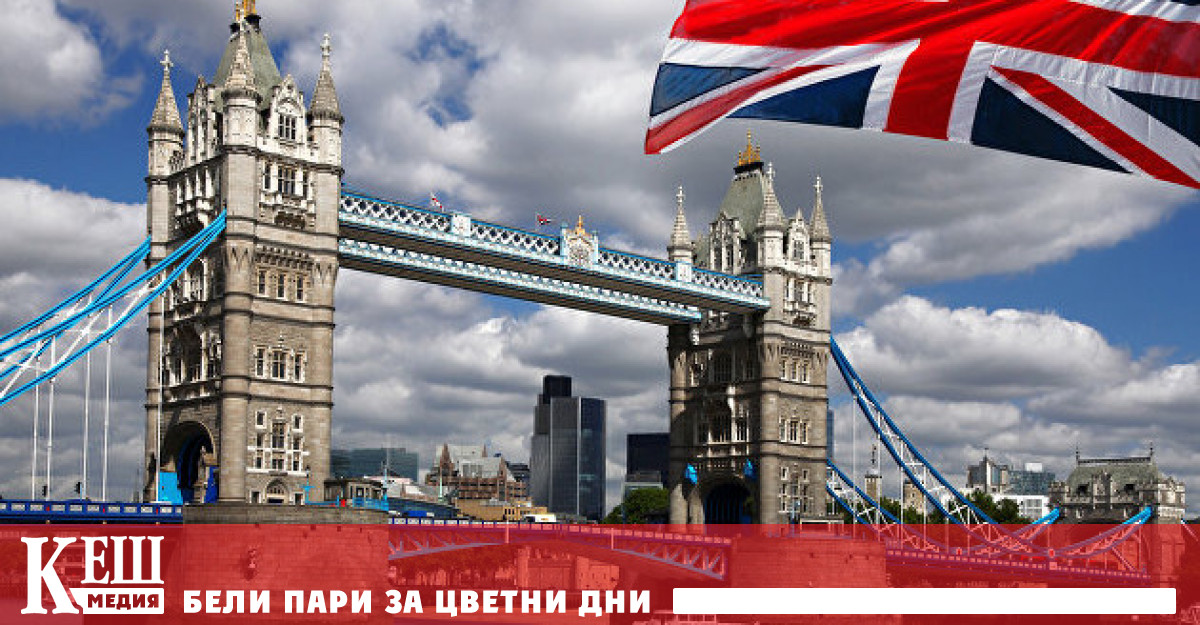 Близо две хиляди работници от най голямото пристанище на Великобритания за