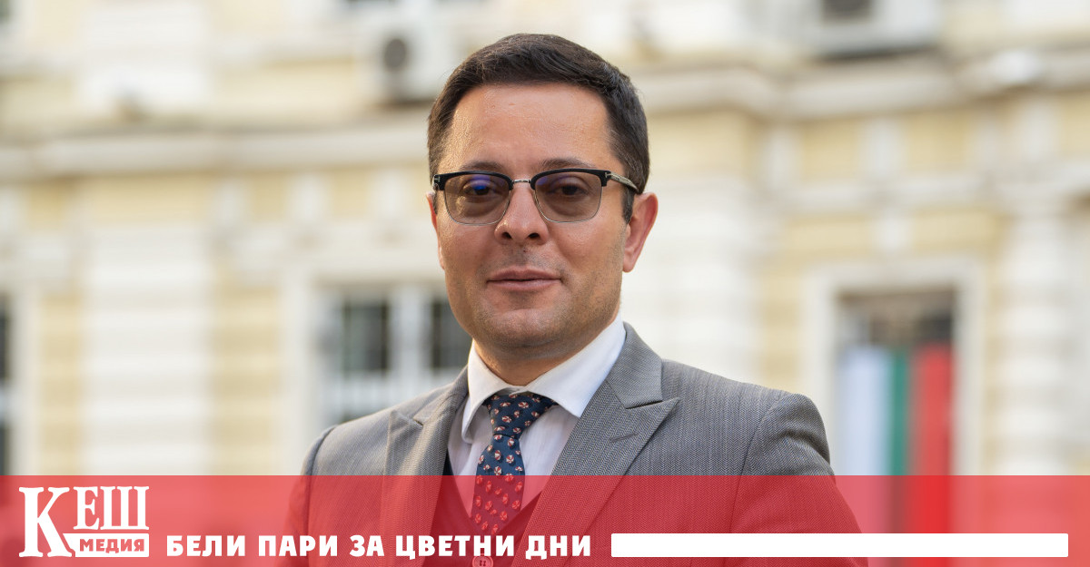 Днес министърът на иновациите и растежа Александър Пулев, в качеството