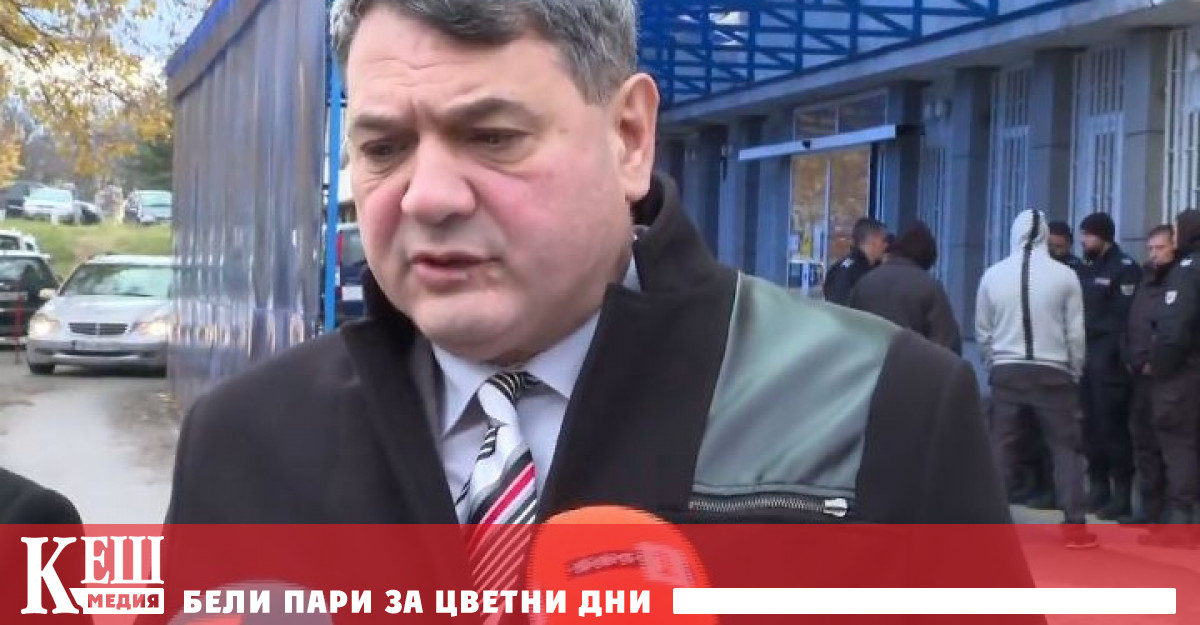 Полицай е тежко ранен след катастрофа с автомобил с мигранти