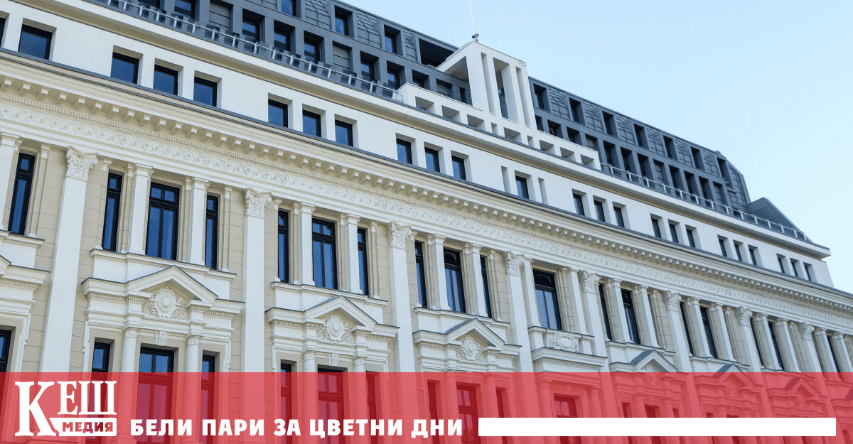 Късно снощи министърът на иновациите и растежа Александър Пулев в