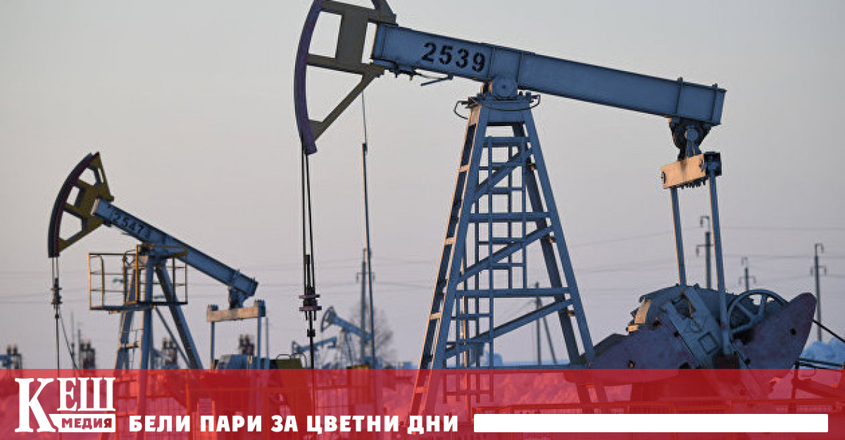 Цените на петрола се колебаят слабо и в различни посоки