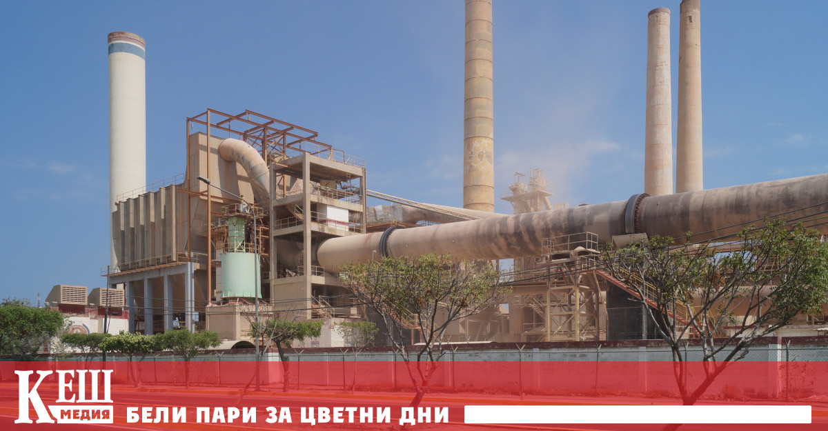 през ноември 2022 г се увеличава с 0 7 в сравнение