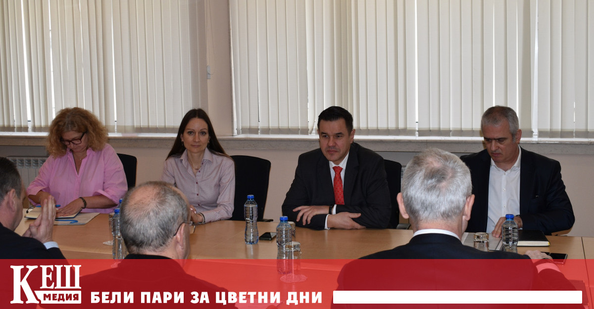 Министъра на икономиката и индустрията Никола Стоянов се срещна с