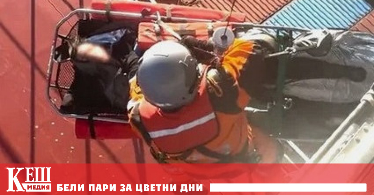 17 годишната сърфистка Ерика Висенте прекара почти едно денонощие във водата