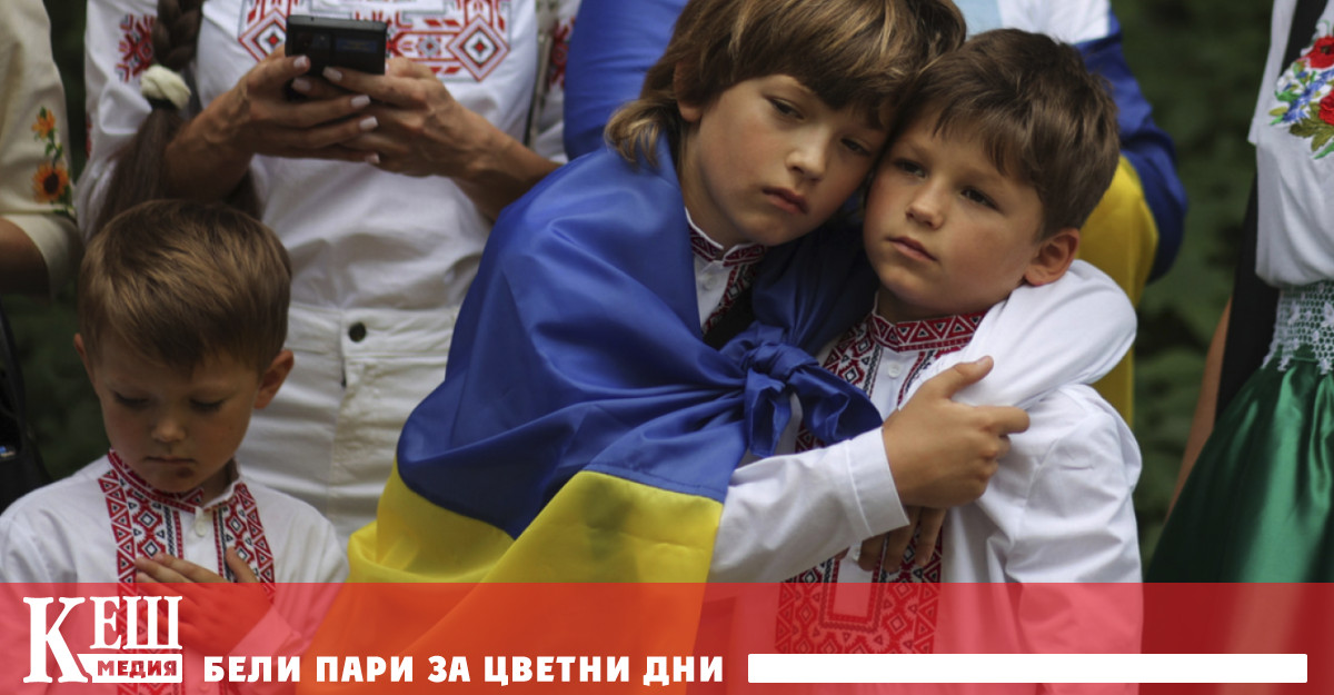 През март Международният наказателен съд в Хага издаде заповед за