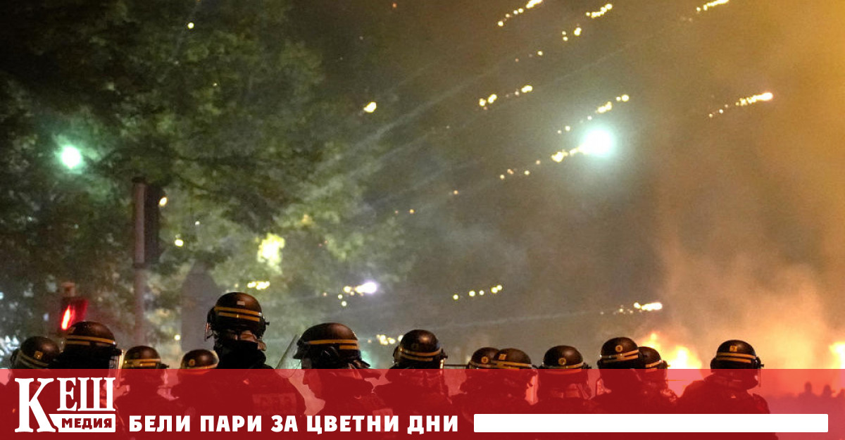 Втора нощ продължиха протестите предизвикани от фаталната полицейска стрелба срещу