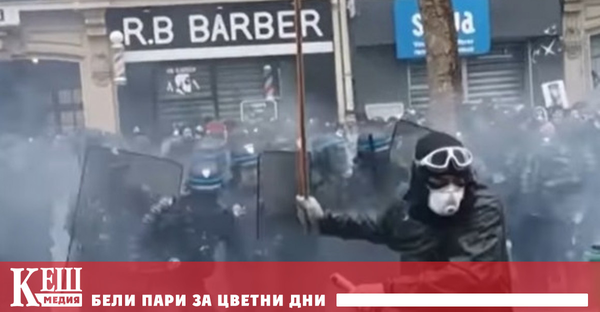 По думите му докато самият той е бил в кметството