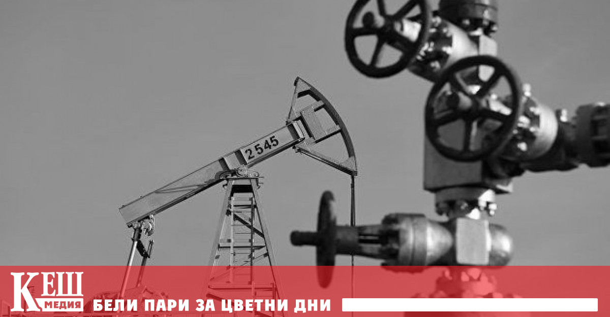 Световните цени на петрола паднаха слабо в четвъртък сутринта на