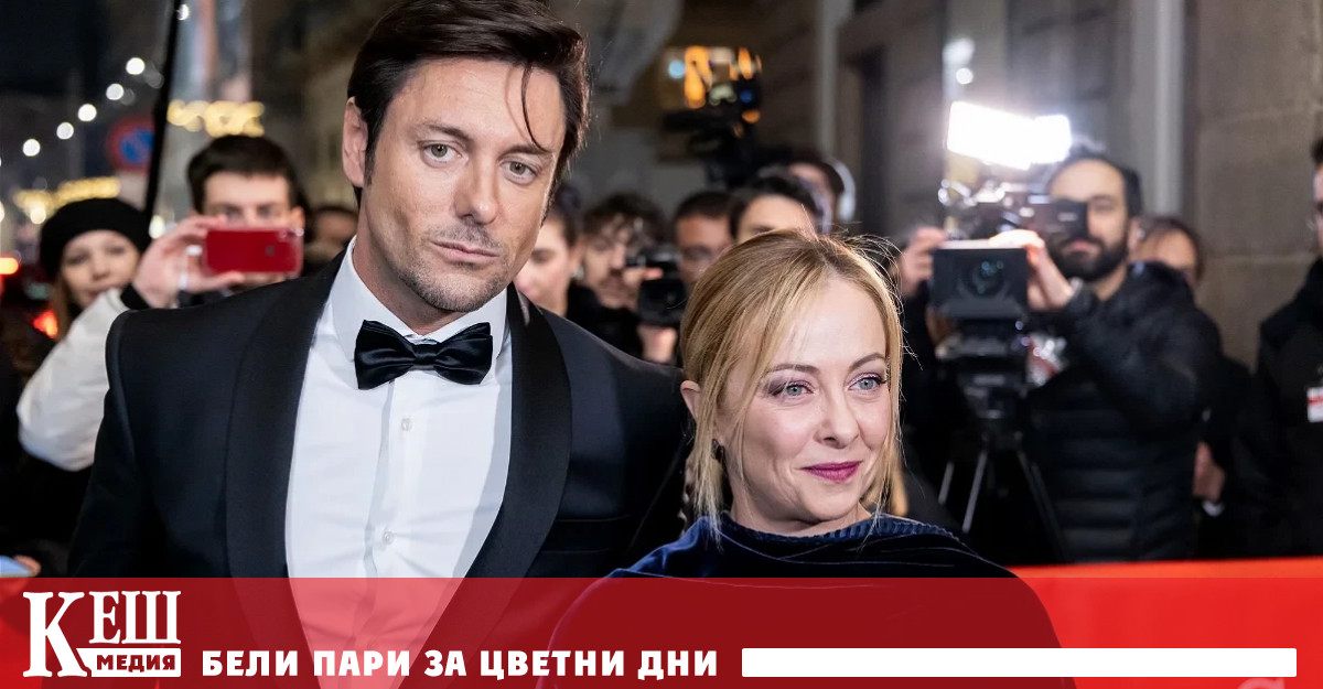 Популярното сатирично телевизионно шоу Striscia la Notizia в две поредни