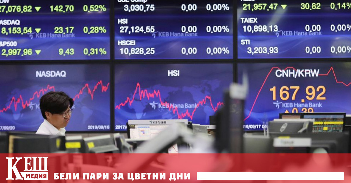 От една страна остава неизвестността около смъртта на иранския президент