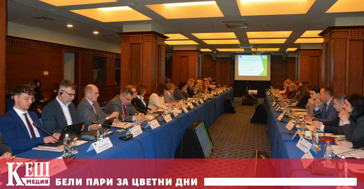 Приблизително 45 от финансирането по Програма Транспортна свързаност 2021 2027 г