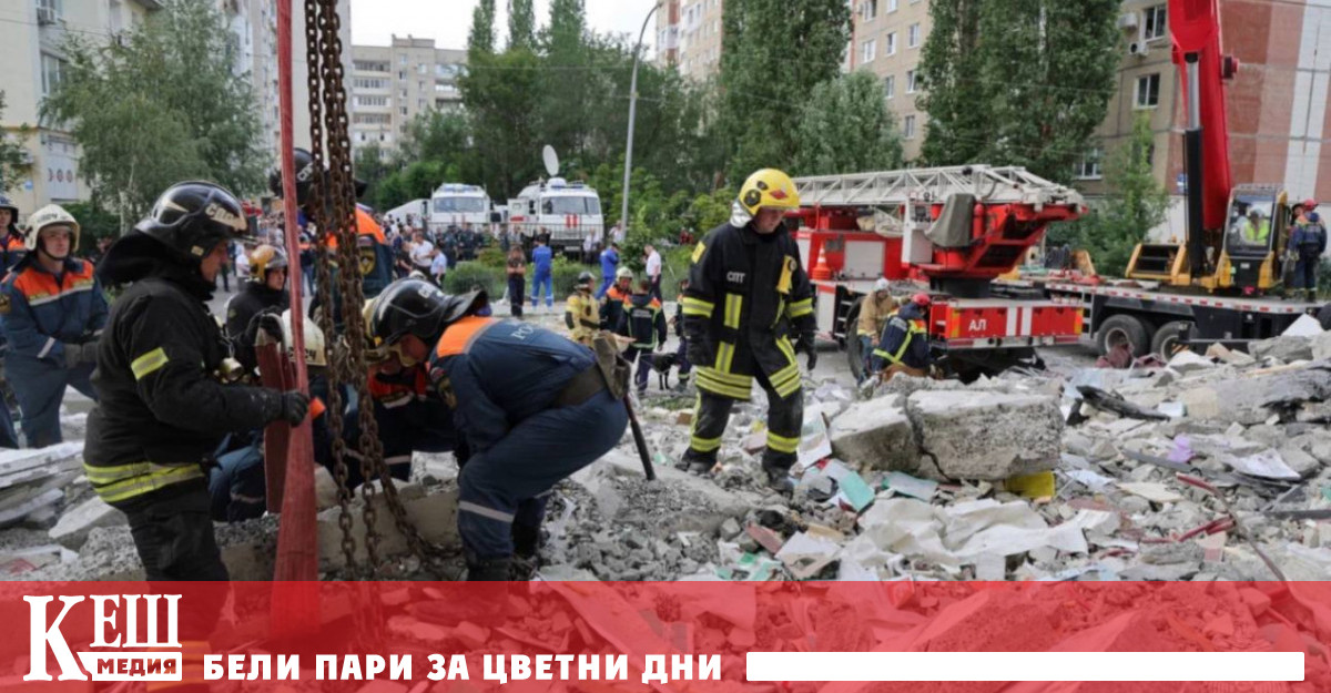 Последна снощи рухна част от пет етажна сграда строена през