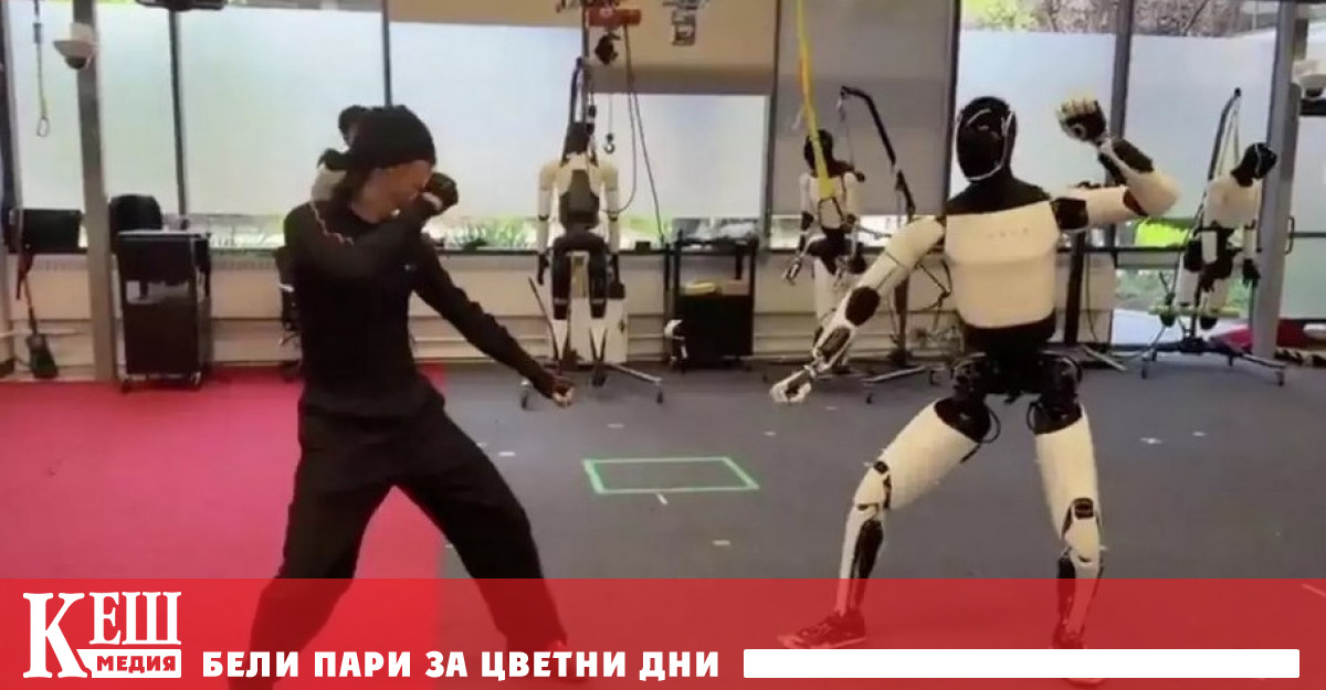 публикува в социалната видео в което хуманоидният робот Optimus разработен