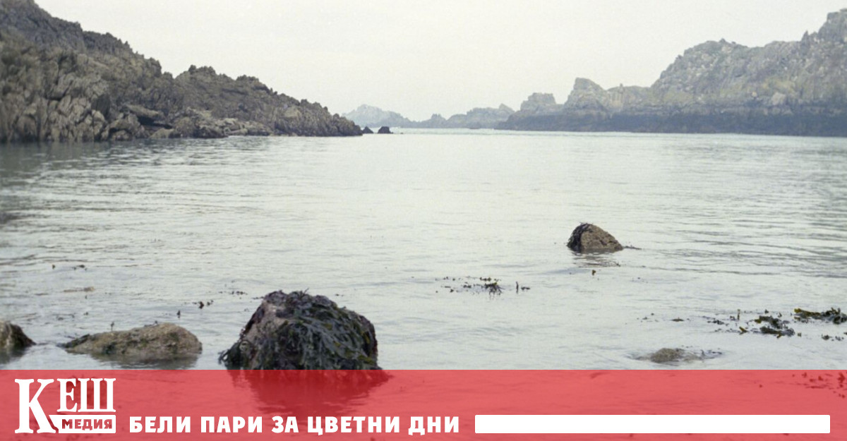 задържа в неделя в Ламанша Smyrtos плаващ под флага на