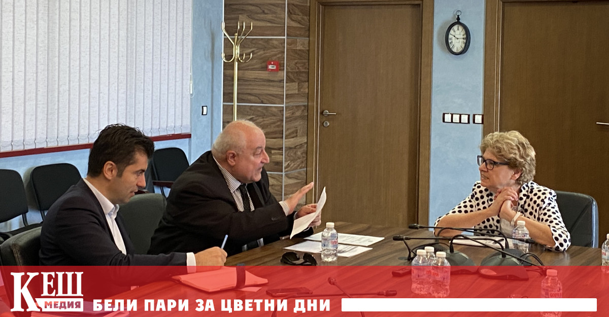 Четири министерства обсъдиха мерки за овладяване скока на цената на водата