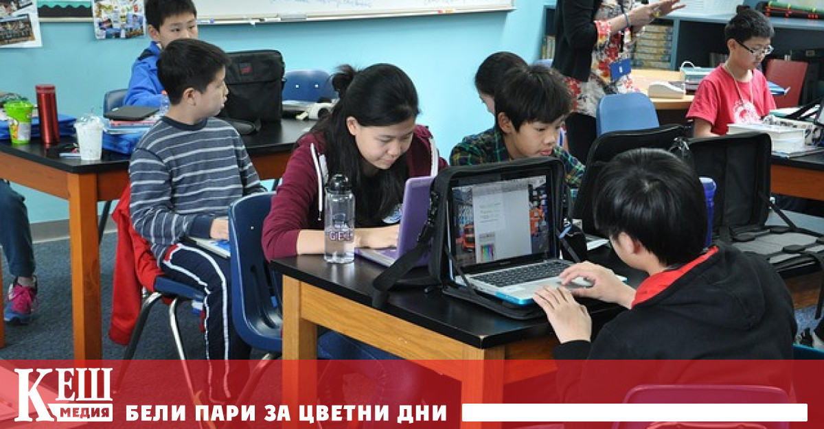 В Китай започнаха да чипират униформите на учениците