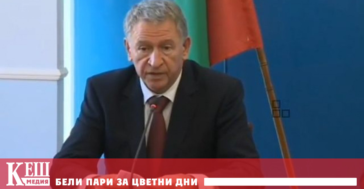 Кацаров иска децата от 1 до 4 клас да се върнат в клас още другата седмица