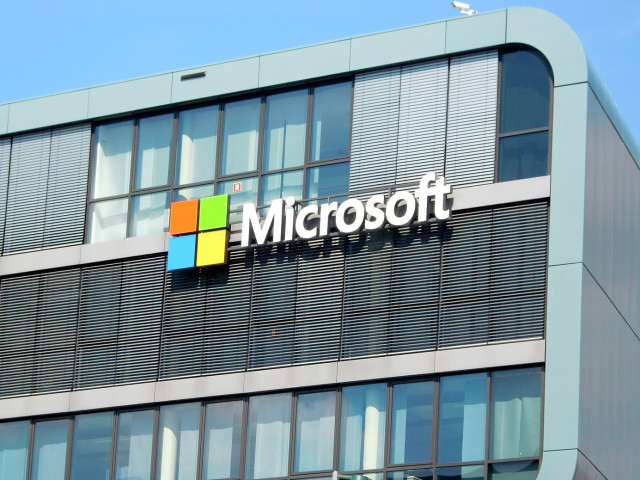 Microsoft разработва нови чипове за софтуерите си