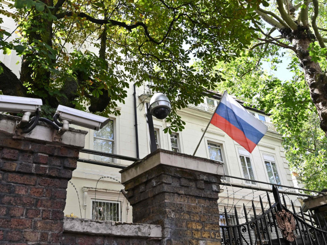 Посолствата на Русия опустяват - Европа масово гони нейни дипломати
