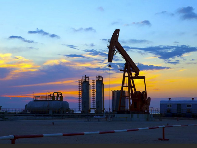Европейският съюз планира поетапна забрана на петрола от Русия