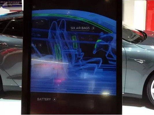 Хакер проби защитата и открадна електрически автомобил на Tesla само за 2 минути