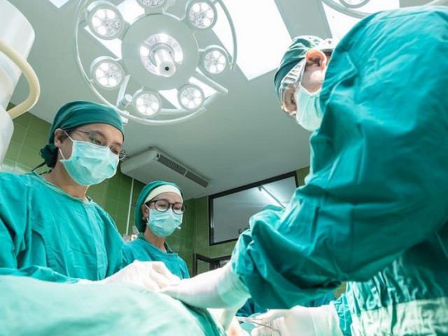 Хирурзи се борят с дисбаланса и неравенството в хирургичното лечение