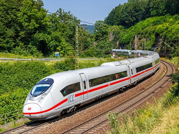 Последните дизелови влакове в Германия преминават на биогориво