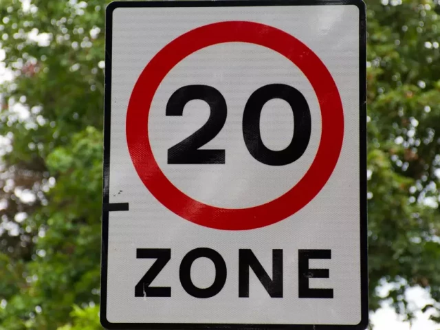 Уелс въвежда на цялата си територия ограничение на скоростта от 30 км/ч (20 мили)