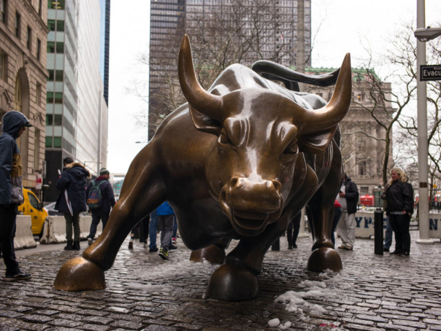 На Wall Street прогнозират намаляване на работните места в банковия сектор