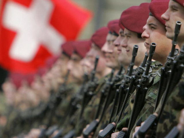 Засилени връзки с НАТО планира швейцарското правителство