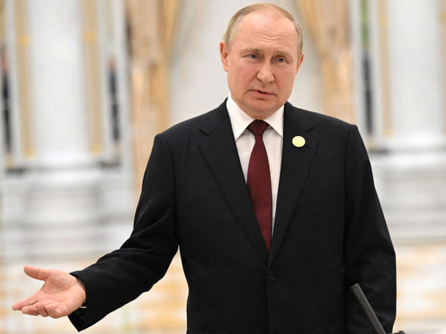 Общинари от Москва и Санкт Петербург искат оставката на   Путин