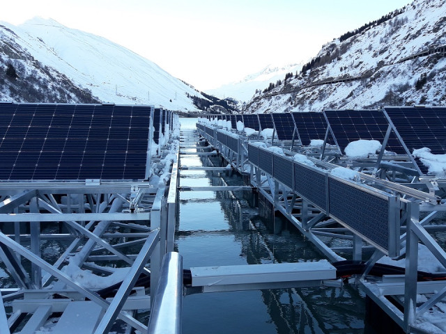 Швейцария облекчи изискванията за строеж на високопланински соларни паркове