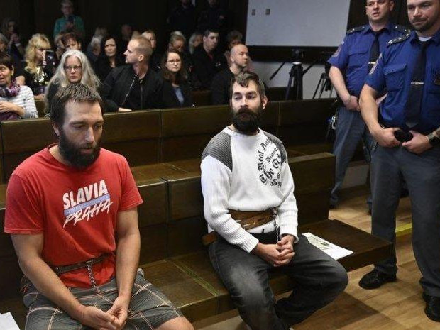 Двама чешки блогъри са осъдени на затвор за изказвания за бежанците от Украйна