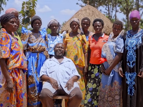 Мъж с 12 съпруги и 102 деца се кани да спре да увеличава семейството