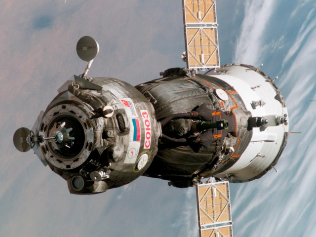 Повреда не позволи на руските космонавти да излязат в открития космос