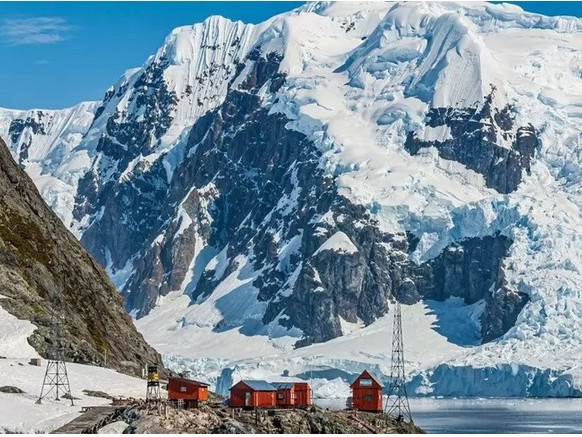 Учените в Антарктида вече имат интернет, благодарение на Starlink
