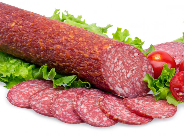 Тест на колбаси "Бургас" показа, че в тях има и месо