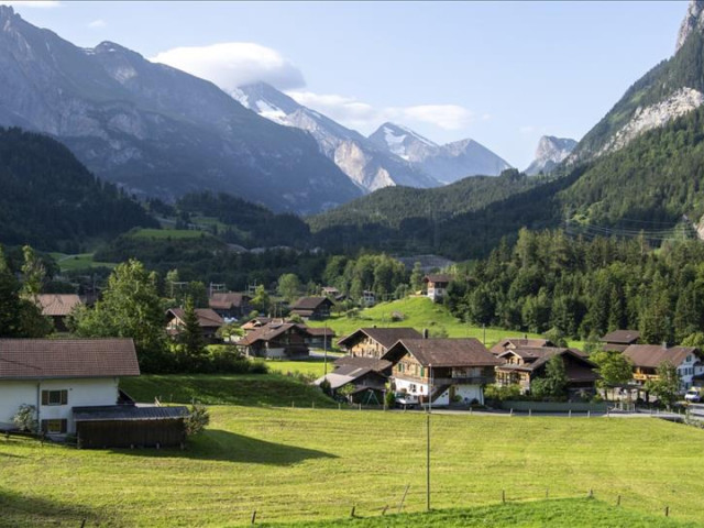 Швейцарско село живее над барутен погреб от Втората световна война