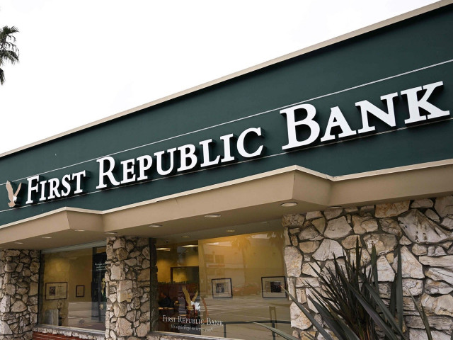 Връща ли се цунамито на банковата криза?