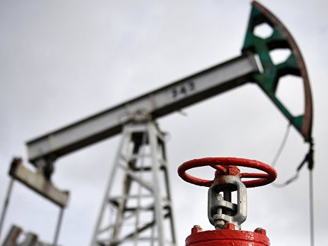 Цените на петрола паднаха след силния ръст предния ден