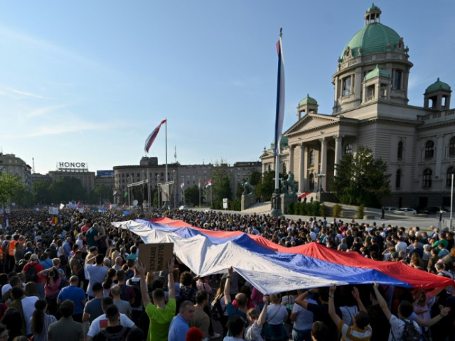 Сърбите отново излязоха на протест
